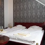 Zamecky Kopecek 3*