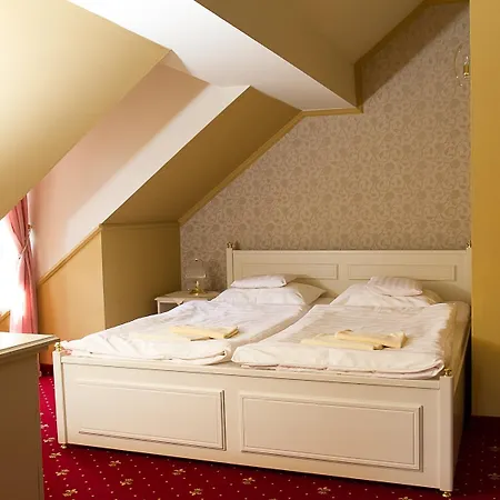 Zamecky Kopecek Πανσιόν