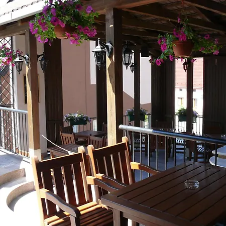 Πανσιόν Zamecky Kopecek 3*