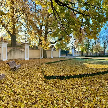 Zamecky Kopecek 3*